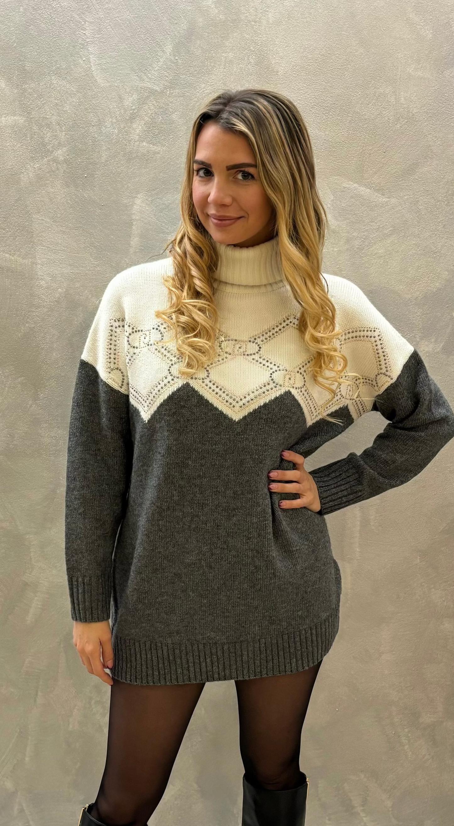 Maglione maxi collo alto Liujo